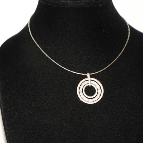 ⚙️ Silver Wire Chain Necklace with Triple Ring Pendant  ✨ - Picture 6 of 7